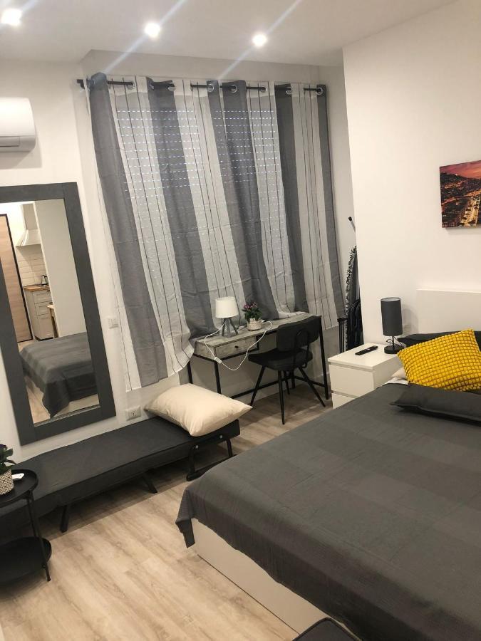 Appartement A Due Passi Dal Centro Di Naples